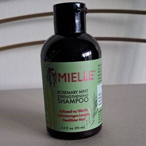 Mielle Rosemary Mint Strengthening Shampoo - Black Bottle